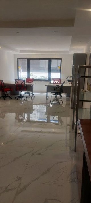 Oficina en alquiler en Playa Bajadilla - Puertos en Marbella