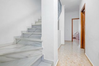 Casa pareada en venta en Salteras