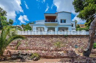 Chalet en venta en Centro - El Castillo en Sagunto