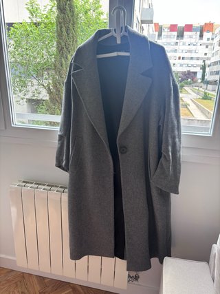Abrigo paño gris oversize largo
