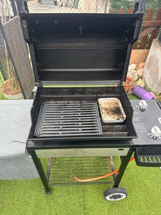 Barbacoa Weber Genesis Silver Negra