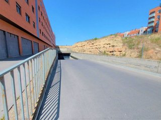 Garaje en venta en Portillejo - Valdegastea en Logroño