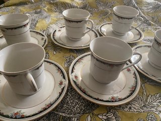 Juego de café elegante de porcelana