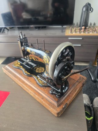Máquina de coser Singer antigua