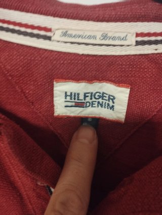 Polo Tommy Hilfiger Talla S color burdeos