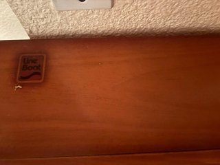 MESA DE ESCRITORIO DE MADERA