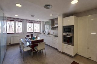 Piso en venta en Huerta del Rey en Valladolid