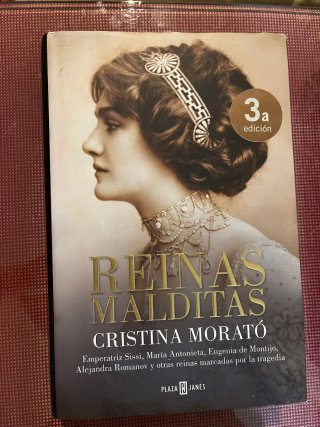 Lote 8 libros: Reina Malditas, Leonardo, Steve Ber