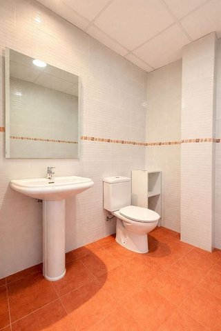 Local comercial en venta en Riba-roja de Túria