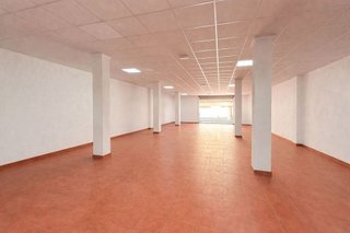 Local comercial en venta en Riba-roja de Túria