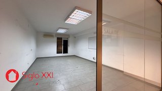 Local comercial en venta en Piscinas en Villarreal