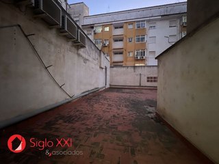 Local comercial en venta en Piscinas en Villarreal
