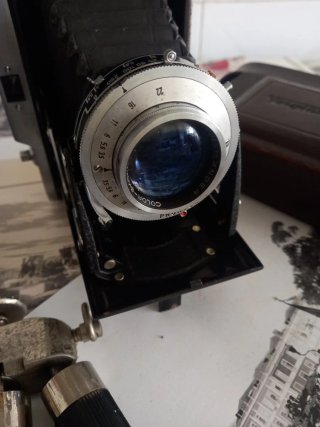 Máquina Fotográfica Antiga c/ Tripé