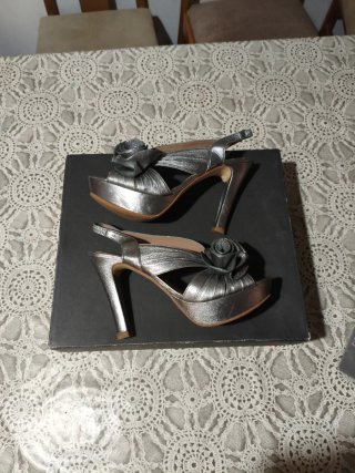 Sandalias de plataforma Ezio plateadas