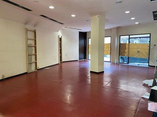 Local comercial en alquiler en Grove (O)