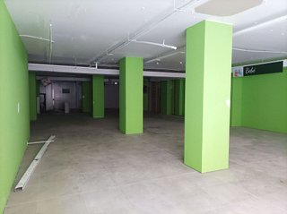 Local comercial en venta en Ensanche en Teruel