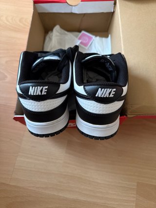 Nike Zapatillas Negras y Blancas
