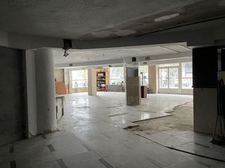 Local comercial en venta en Laviada en Gijón
