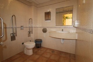 Local comercial en venta en Playa de los Locos en Torrevieja