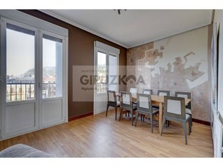 Piso en venta en Gros en San Sebastián-Donostia