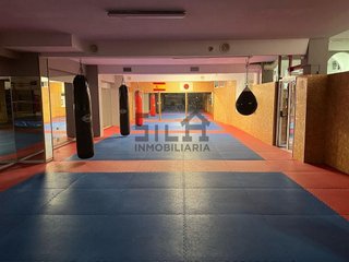Local comercial en venta en Universidad en Ourense