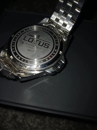 Reloj Lotus Azul y Plateado
