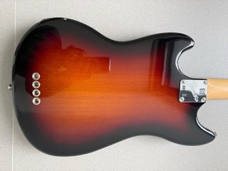 Fender Mustang Bass American Performer