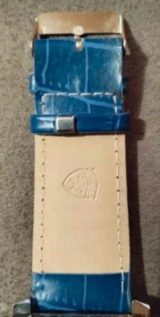 Orologio da uomo con design senza tempo