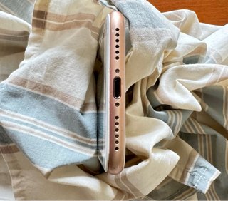 iPhone 8 64GB Oro Batería 100%
