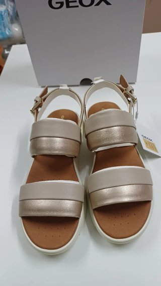 Sandalias Geox Beige y Dorado Talla 36