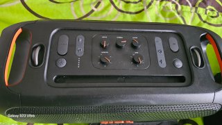 JBL PartyBox On-The-Go con micrófono y bolso