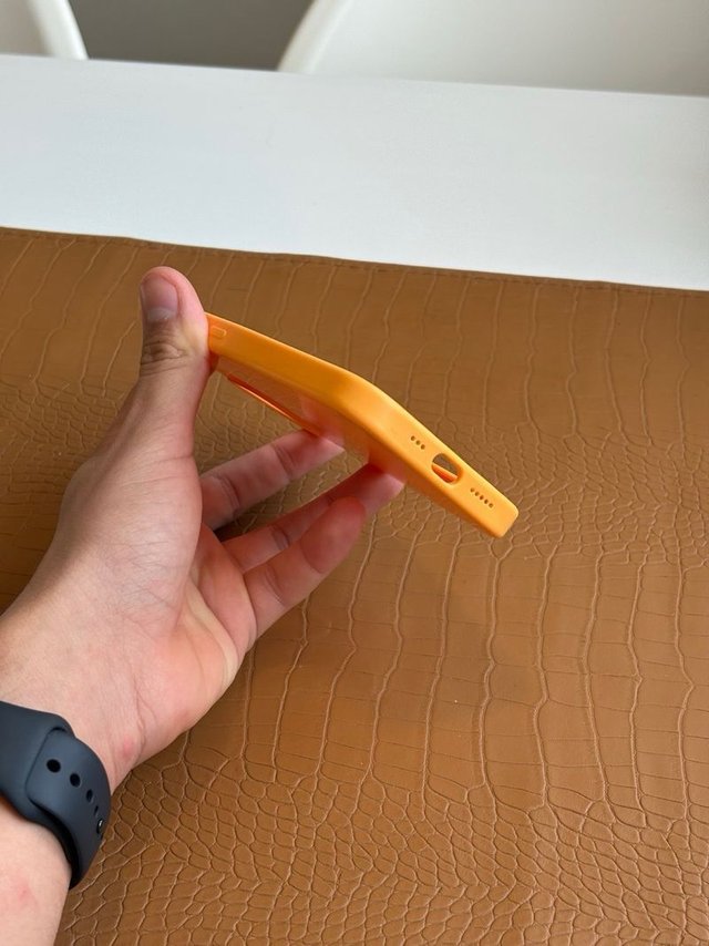 Funda iPhone 14 Naranja