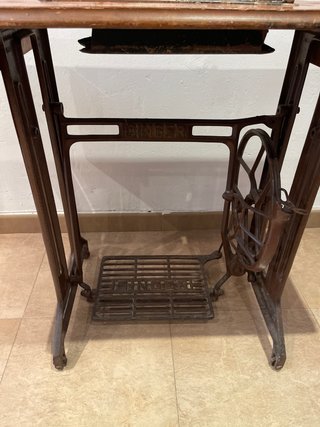 Máquina de coser Singer antigua