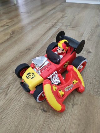 Coche teledirigido Mickey Mouse