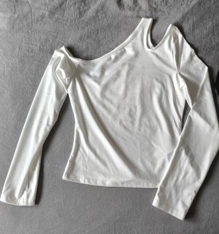 2 Camisetas Asimétricas Manga Larga