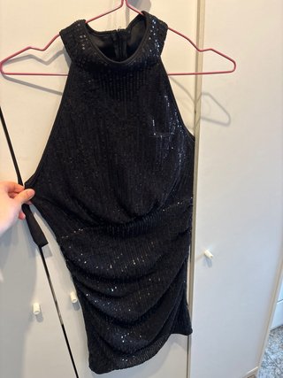 Vestido negro lentejuelas