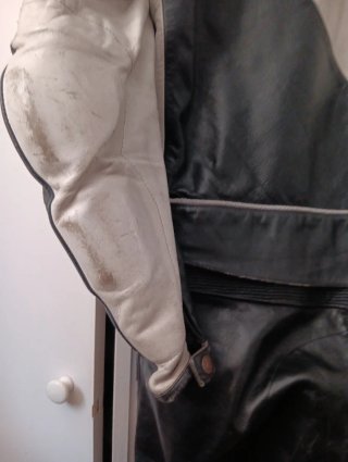 Mono Dainese Talla 54