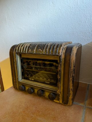 Radio Antigua Válvulas Decorativa Vintage