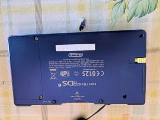 Nintendo DSi Azul + estuche accesorios y juegos