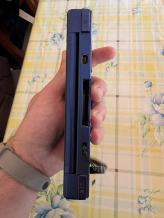 Nintendo DSi Azul + estuche accesorios y juegos