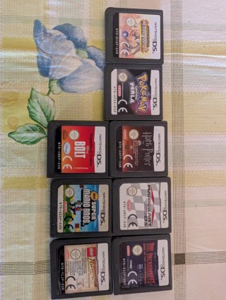 Nintendo DSi Azul + estuche accesorios y juegos