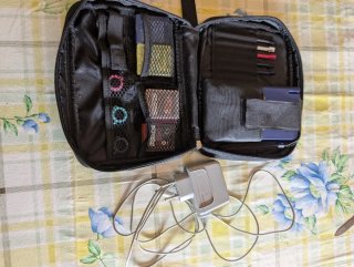 Nintendo DSi Azul + estuche accesorios y juegos