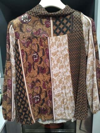 Blusa donna fantasia floreale marrone