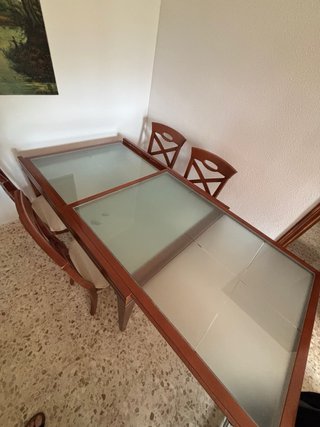 Conjunto mesa y 6 sillas madera y cristal