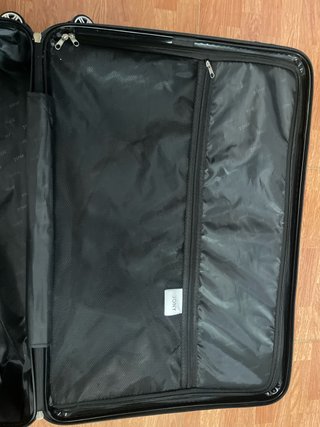 Maleta de viaje gris metalico