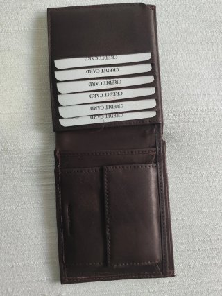 Portafoglio uomo in pelle marrone