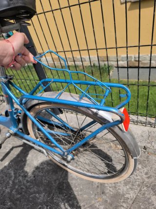 Bicicleta BH Azul con Cesta