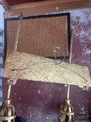 Lámpara de pared antigua