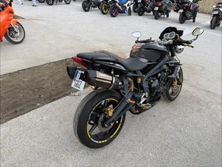 Triumph Street Triple 675 Negra