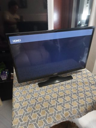 TV Samsung 28 Negra